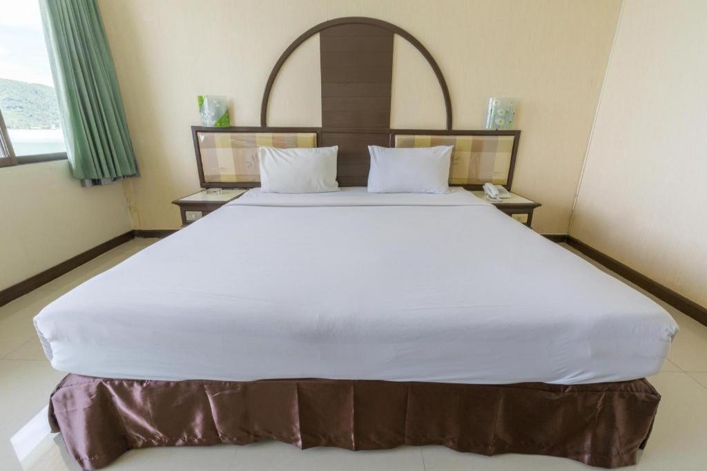 Lake Inn Hotel Songkhla Extérieur photo
