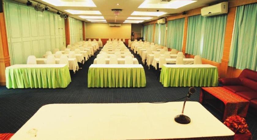 Lake Inn Hotel Songkhla Extérieur photo