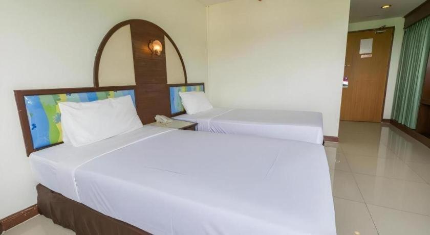 Lake Inn Hotel Songkhla Extérieur photo