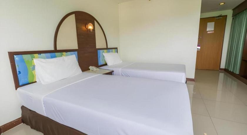 Lake Inn Hotel Songkhla Extérieur photo